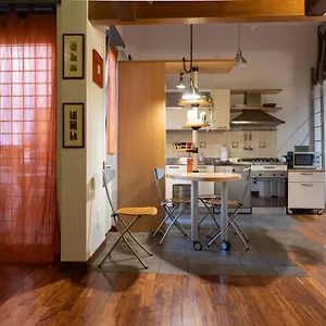 https://gandhi-homes.it-romehotels.com