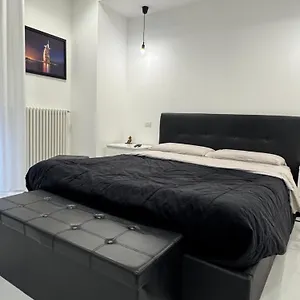 https://apt-maison-i.catania-hotels.net